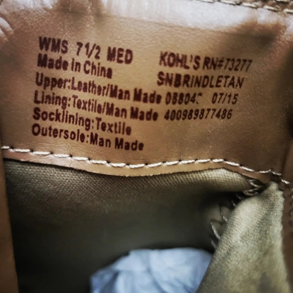 Boots - Picture 8 of 9